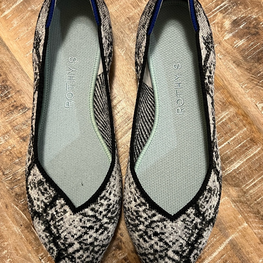 Rothy's Women's Black and Gray Flats